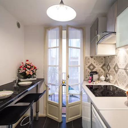 Le Malonat - Spacieux F3, Large Balcon, Climatisation, Vieux-nice Апартаменты Ницца